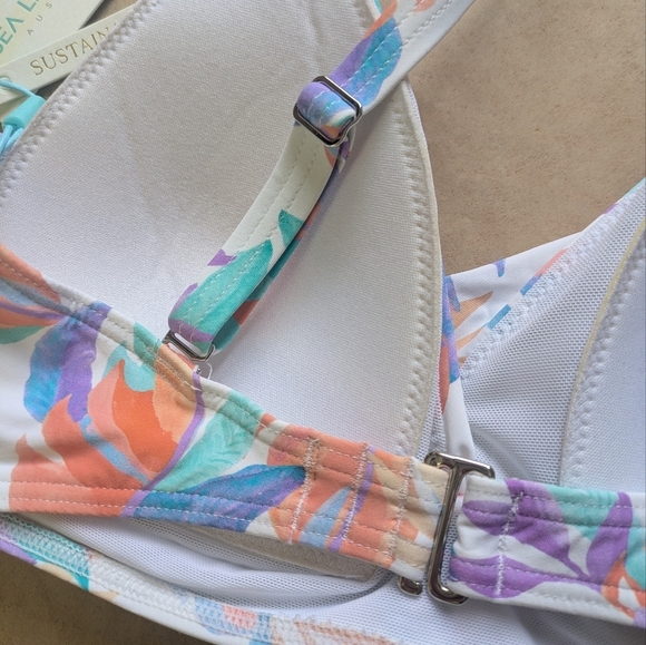 Sea Level Bikini Top NWT Size 10 Botanica Cross Front - lifting - Picture 6 of 11